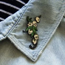 Ectogasm Pins Snapdragon Skull Botanical Enamel Pin