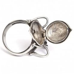 Punk Rave Black Widow Ring